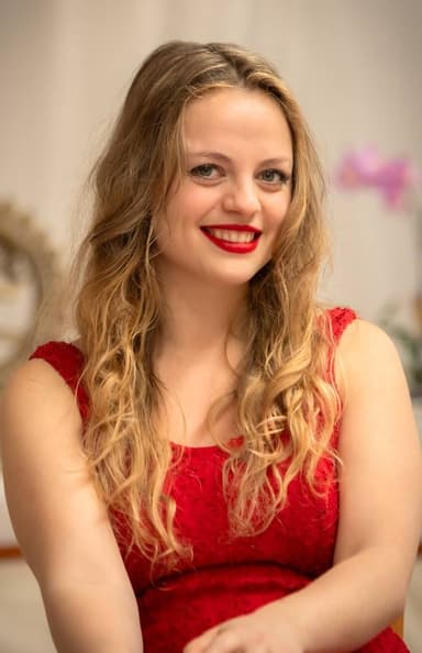 Edrisa Mayova