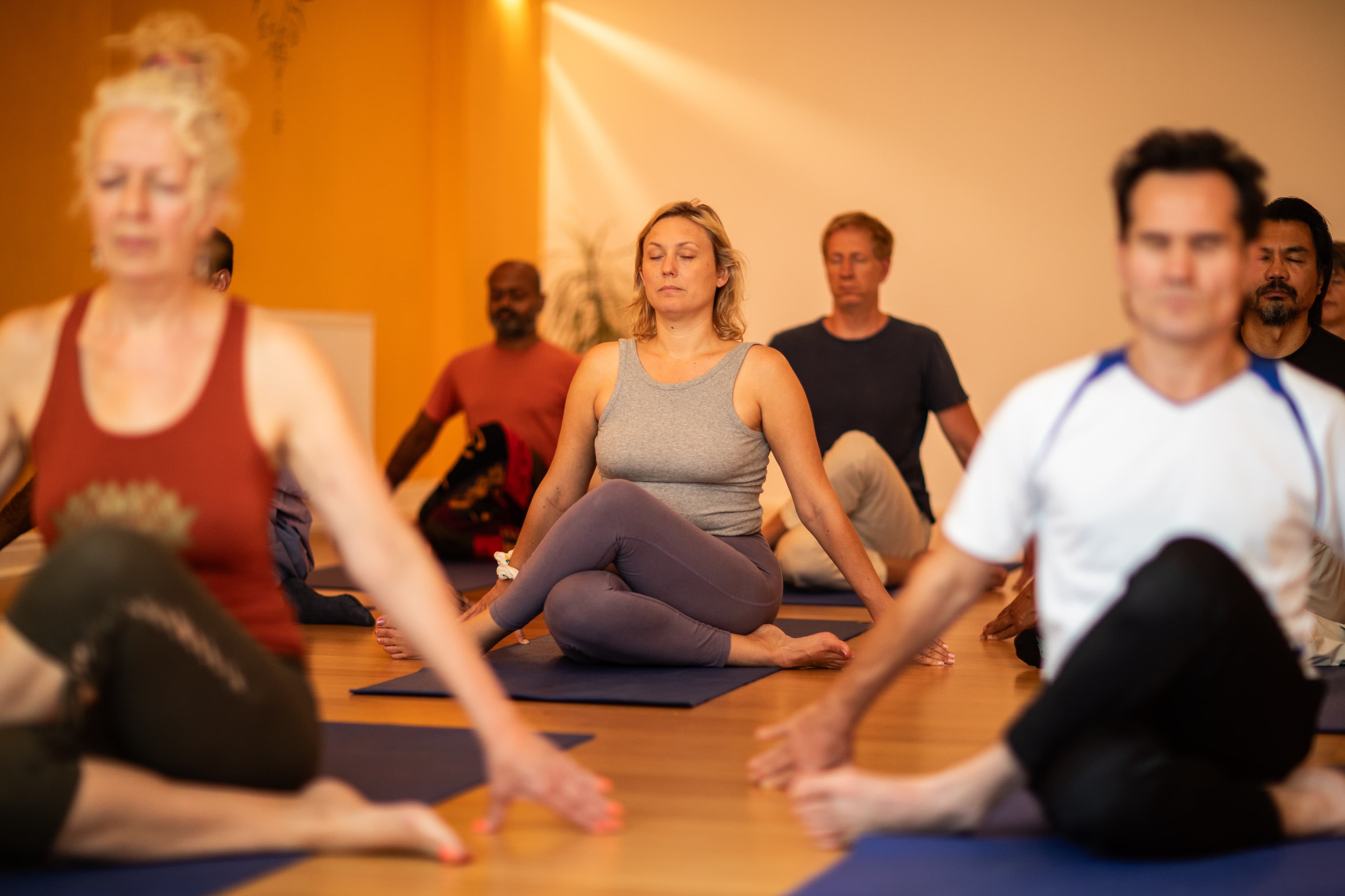 A full class practising together at Tara